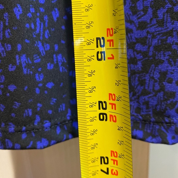 Ladies skirt and blouse - Picture 5 of 6